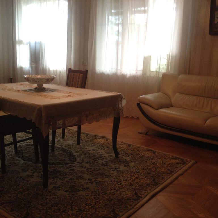 Guest House Gzirishvili Kvareli Esterno foto