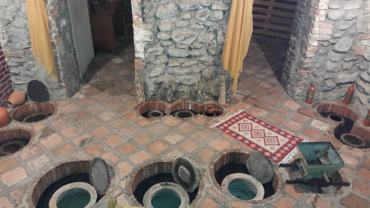 Guest House Gzirishvili Kvareli Esterno foto