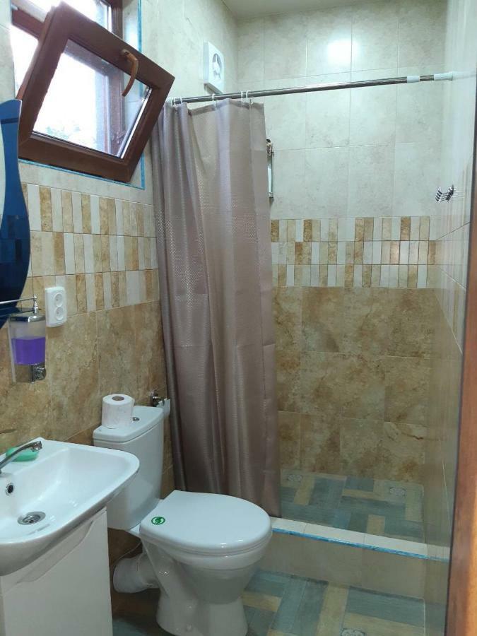 Guest House Gzirishvili Kvareli Esterno foto
